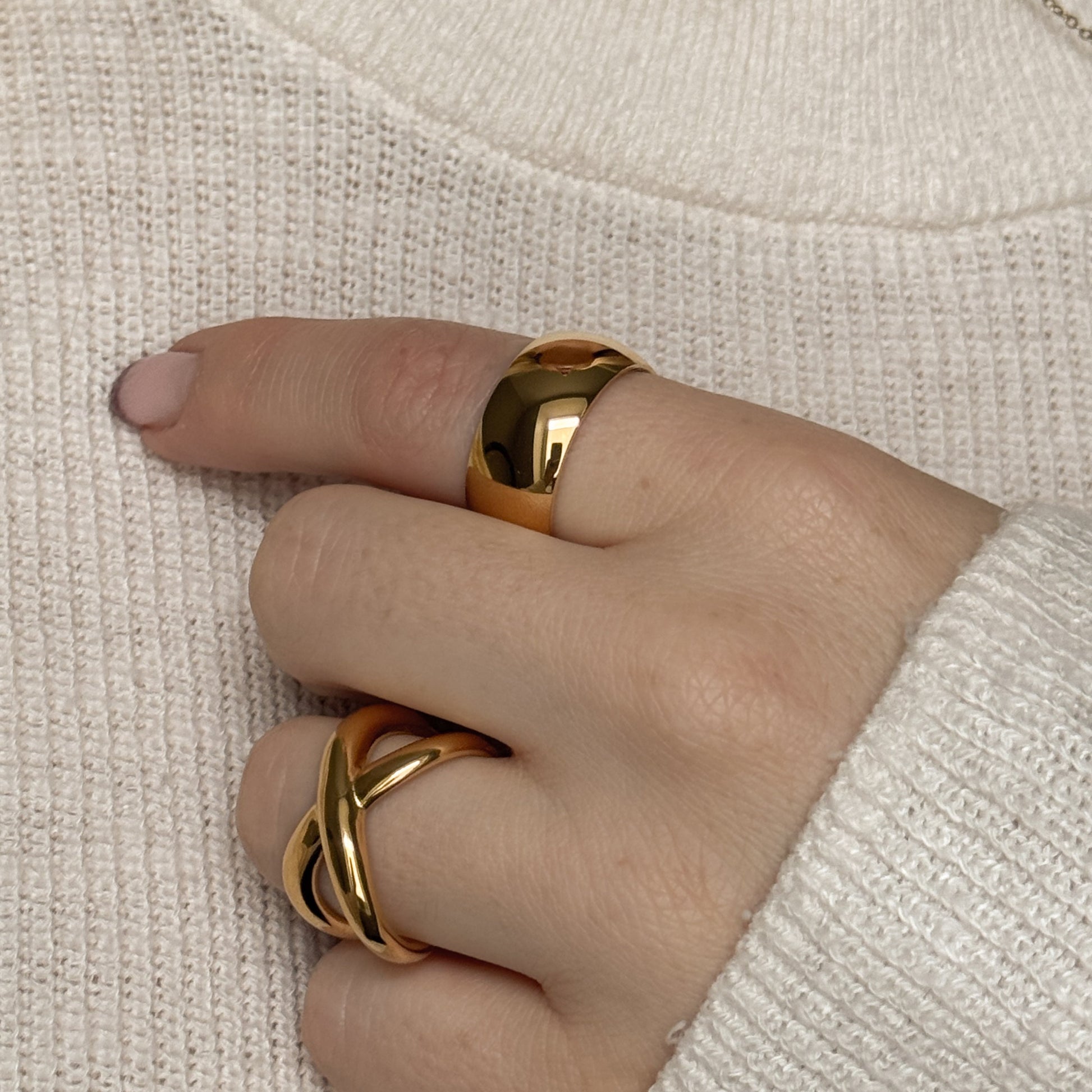 INFINITY GOLD RING