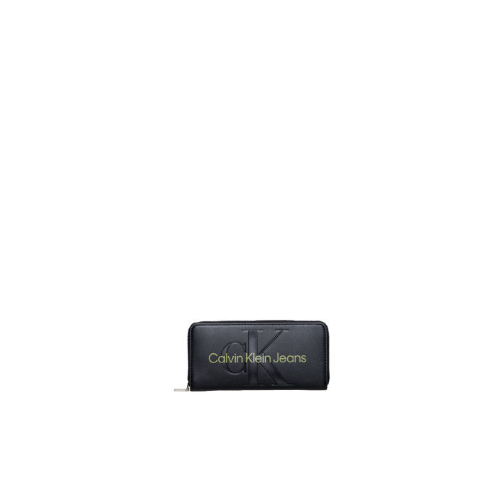 Calvin Klein Jeans Women's Wallet WH7