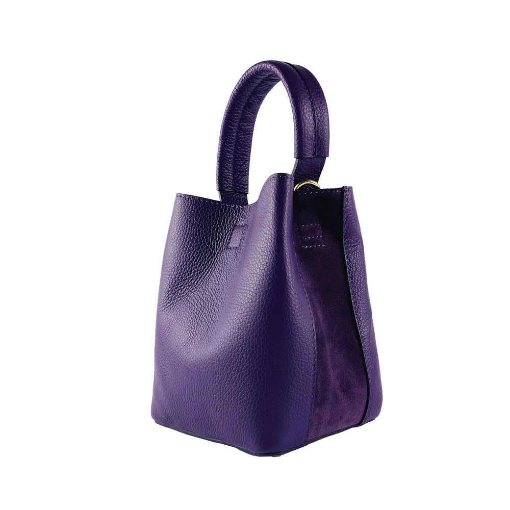 RB1006Y | Borsa Secchiello con Pochette in Vera Pelle Made in Italy.Tracollina con attacchi a moschettone in metallo Oro Lucido - Colore Viola - Dimensioni: cm 16 x 14 x 21 + Manico 13 cm-2