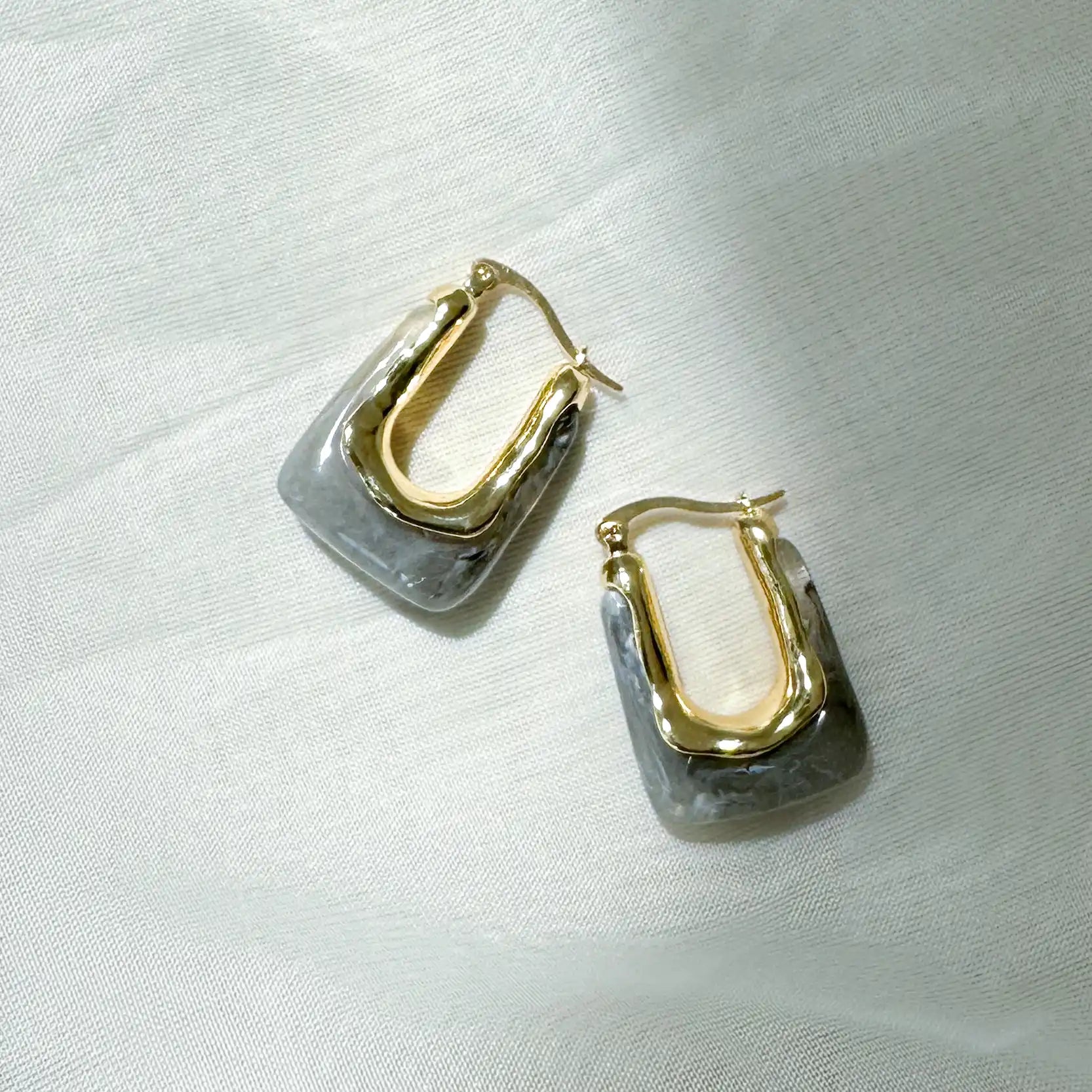 SEARRA HOOPS EARRINGS