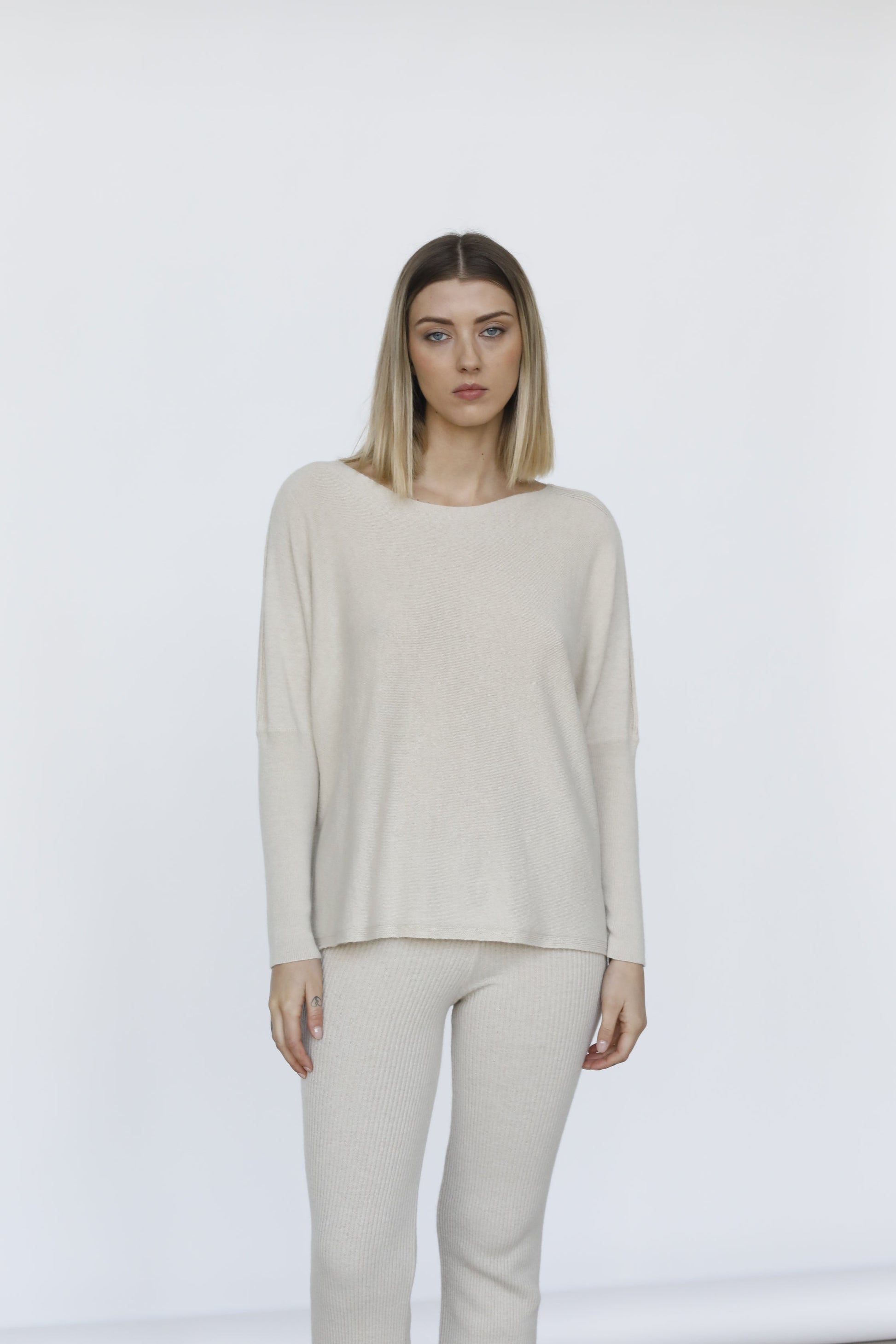 Box Fit Wool Sweater - Margot 7