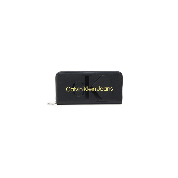 Calvin Klein Jeans Women's Wallet WH7