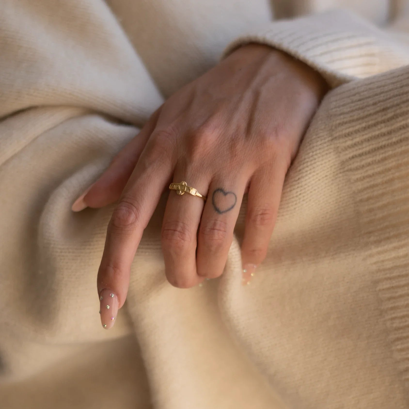 BABY SIGNET RING