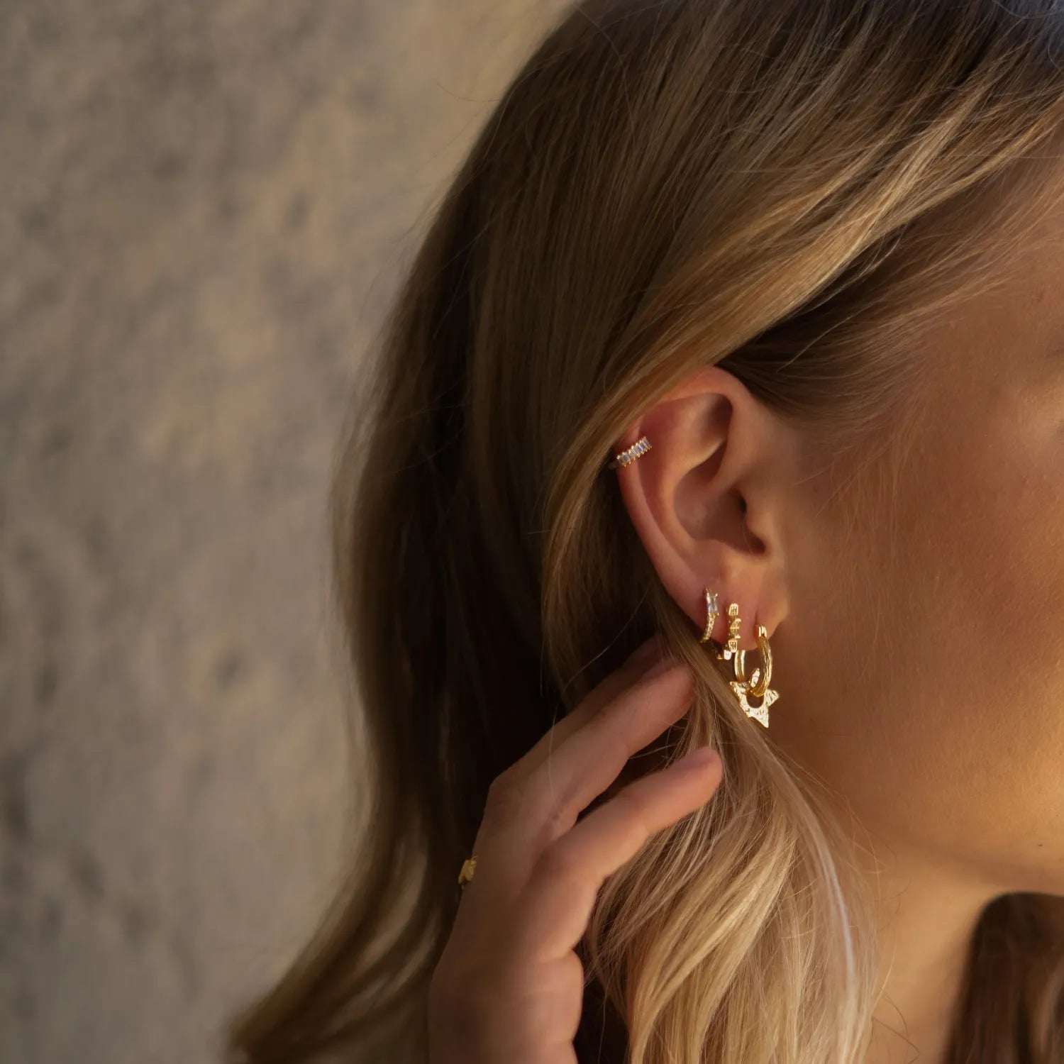 LIANE SUN HOOPS EARRINGS