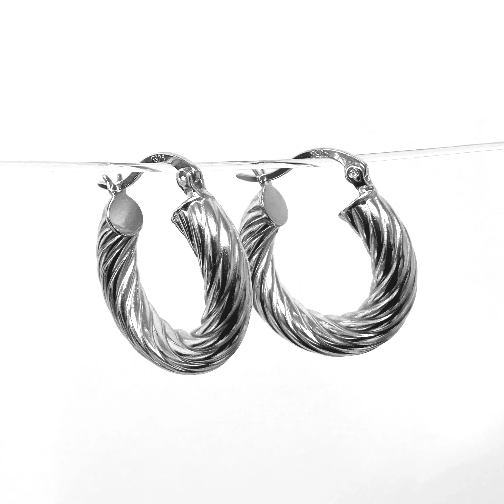 NIRA HOOPS EARRINGS